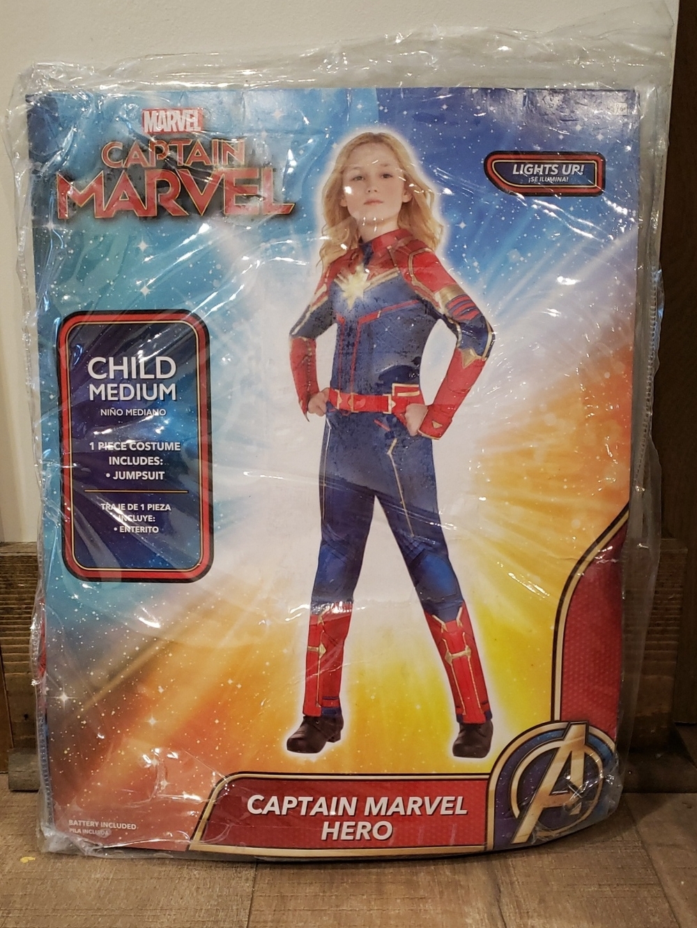Marvel Child Light-Up Captain Marvel Costume Girls Medium (8-10)